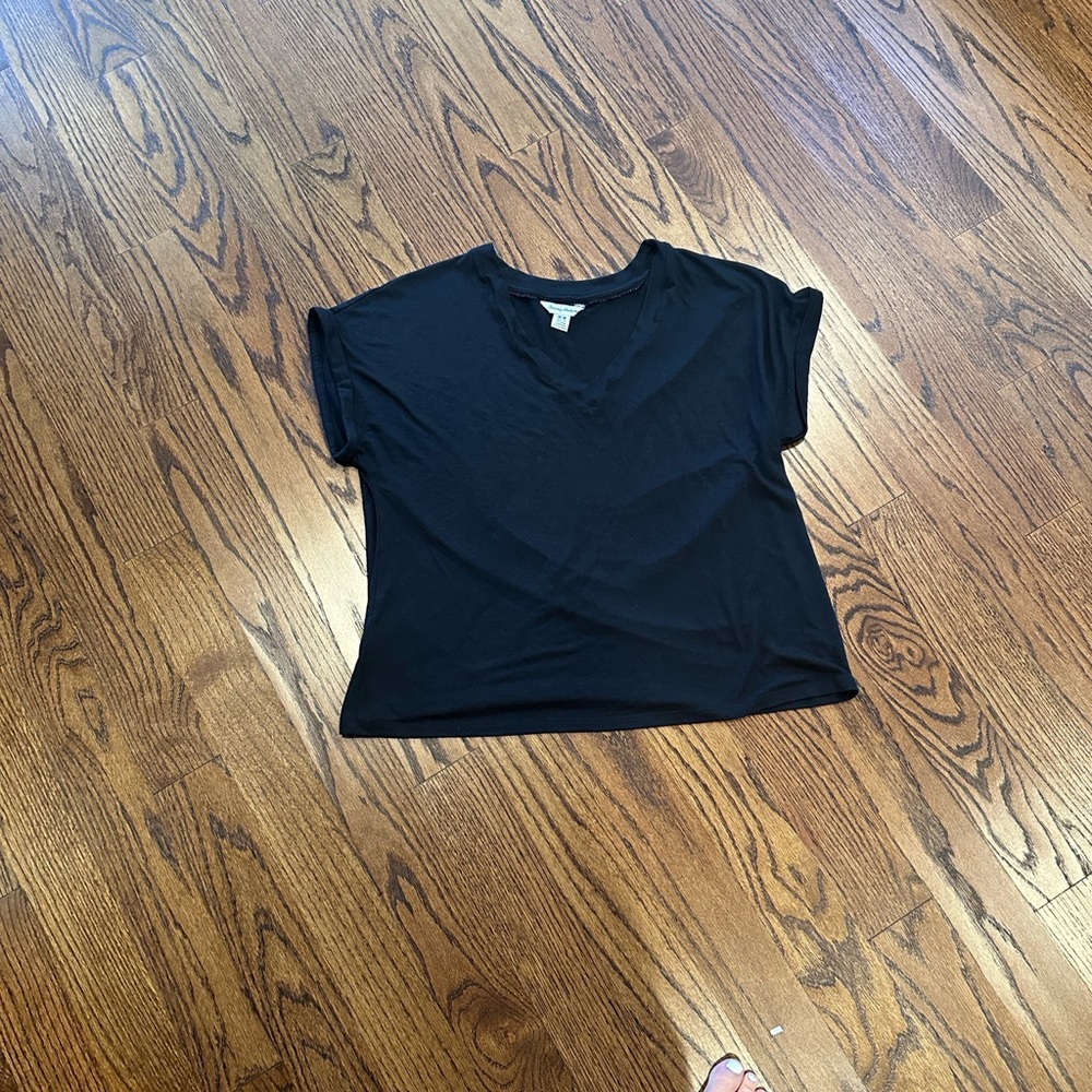 Tommy Bahama Black V- T-Shirt Sz M NWOT - Picture 4 of 6